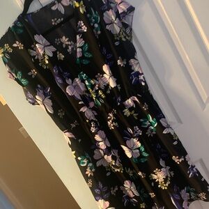 Halogen women’s  Floral Dress - Black and multicolors. Elastic waist size XL